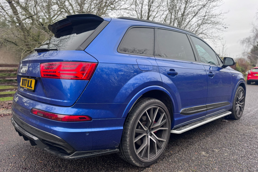 Audi SQ7 